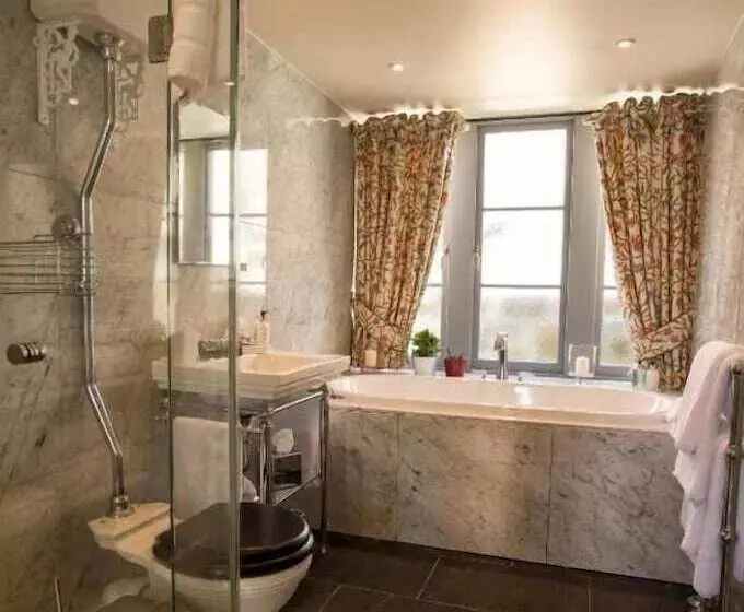 Hotelli Mingary Castle   Restaurant With Rooms