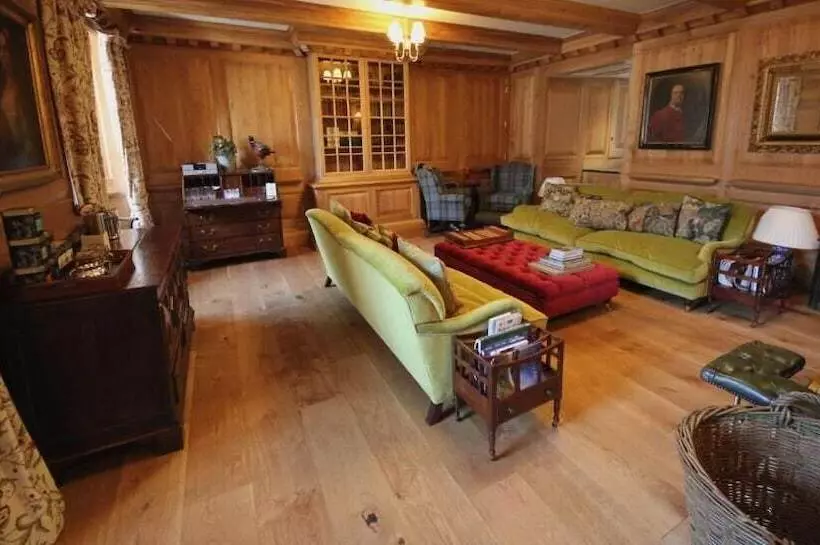 Hotelli Mingary Castle   Restaurant With Rooms