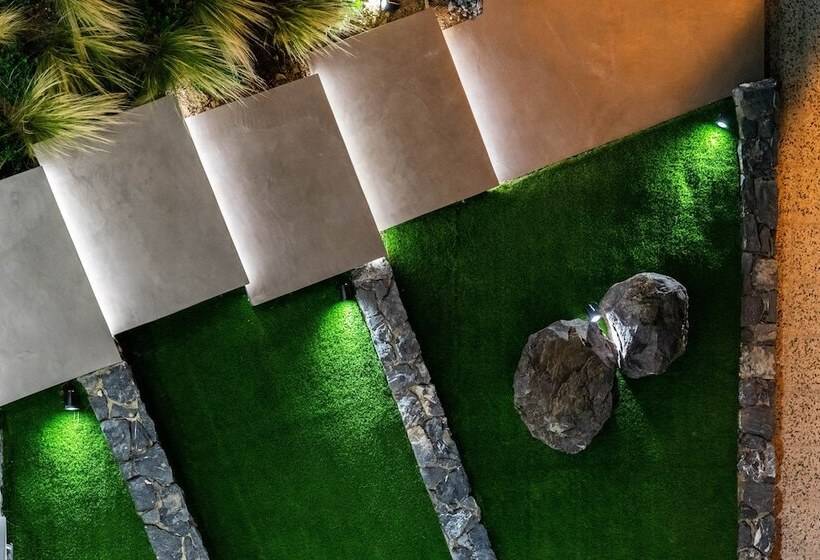 Отель Nerea Boutique Suites Karystos