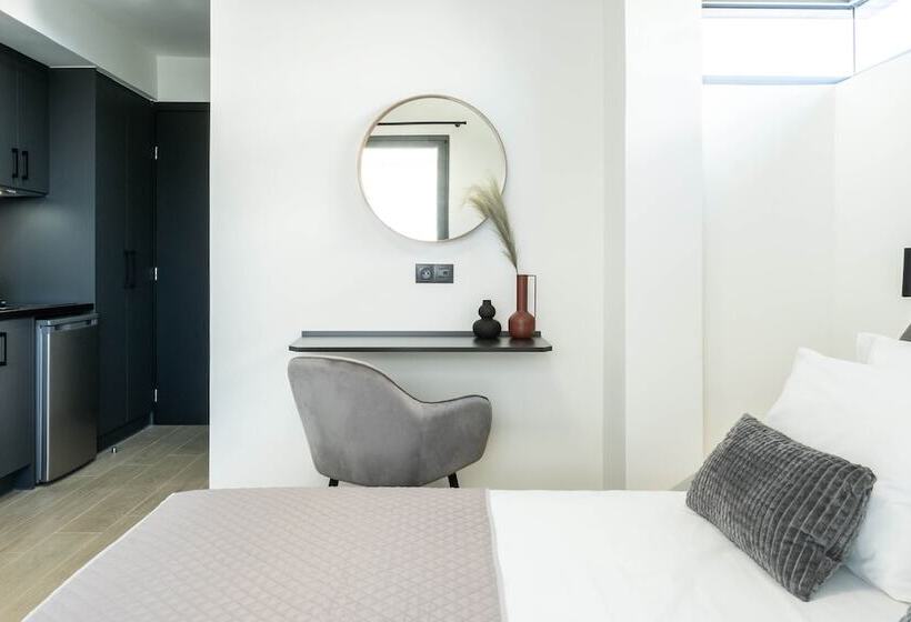 Отель Nerea Boutique Suites Karystos