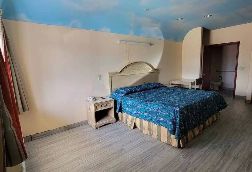 ホテル Woodland Inn & Suites