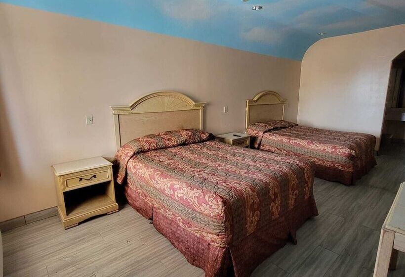 فندق Woodland Inn & Suites