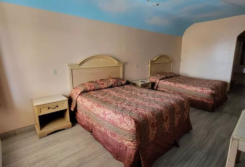 ホテル Woodland Inn & Suites