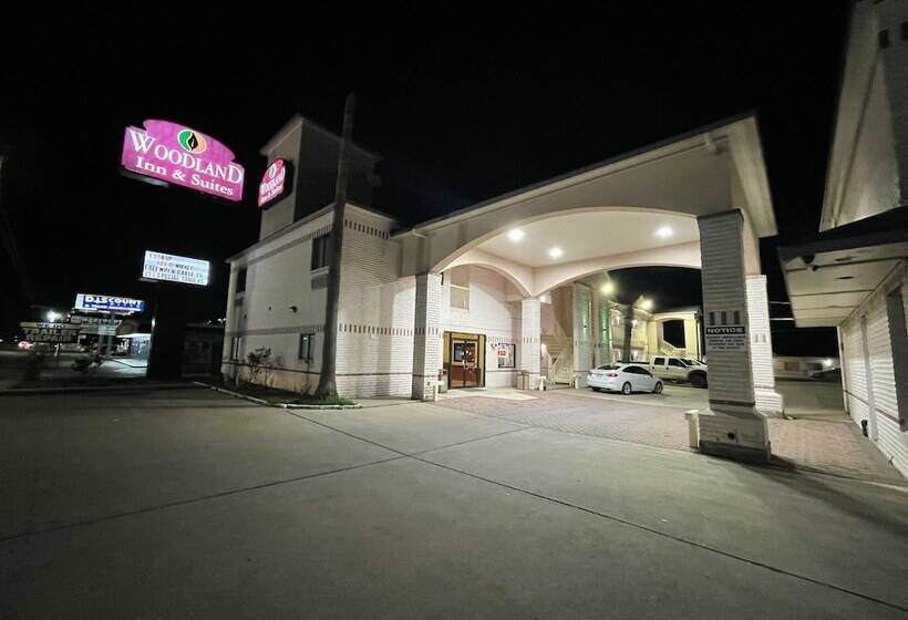 فندق Woodland Inn & Suites