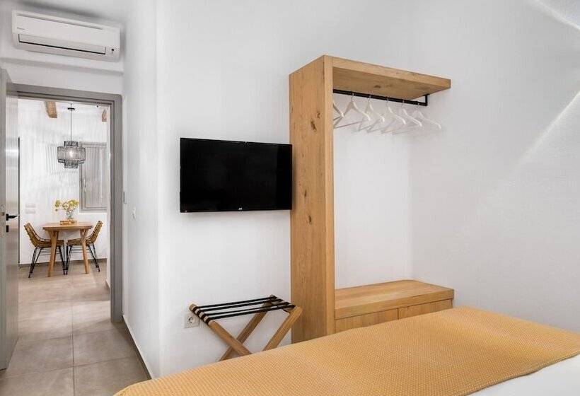 Hotel Ypseli Anafi S Hive