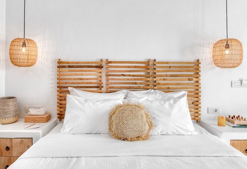 Hotel Ypseli Anafi S Hive