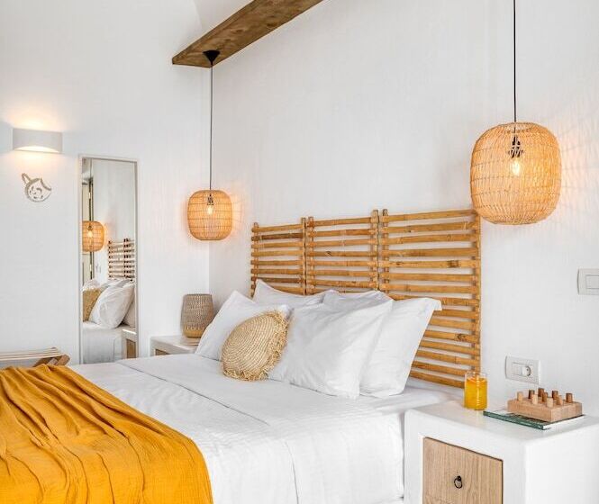 Hotel Ypseli Anafi S Hive