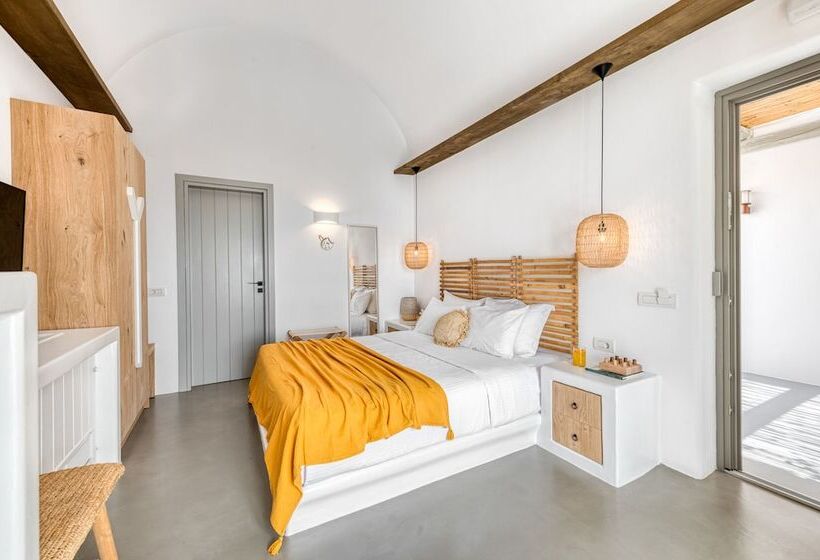 Hotel Ypseli Anafi S Hive