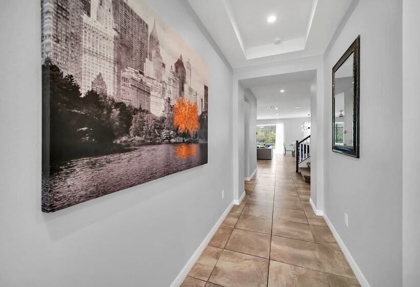 Luxury Villa, South Facing Pool! No Rear Neighbors. Themed Rooms, Theatre & Game Room. #8so8956