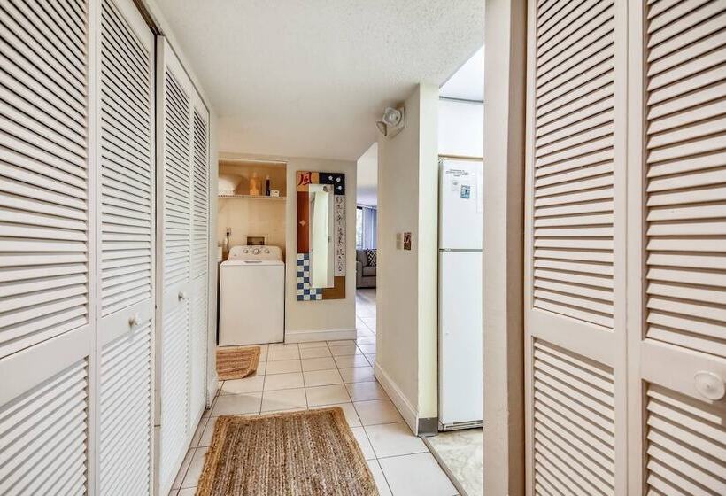 Papaya Place By Avantstay Great Location W/ Balcony, Outdoor Dining, Shared Pool & Hot Tub!