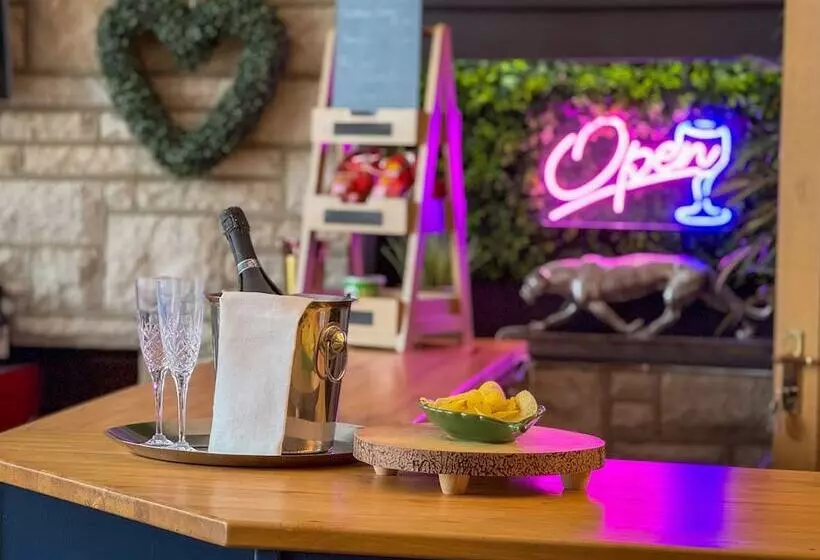 ペンション Timbertop Suites