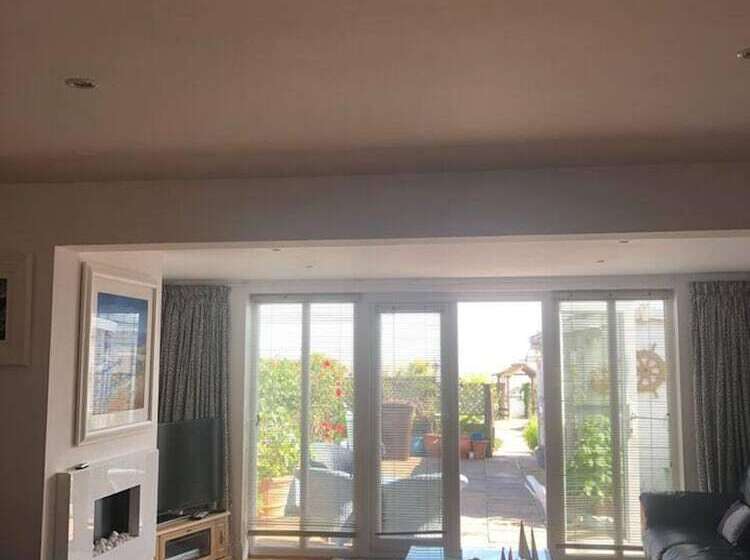 Резиденция Beautiful 4 Bed House In Walton On The Naze