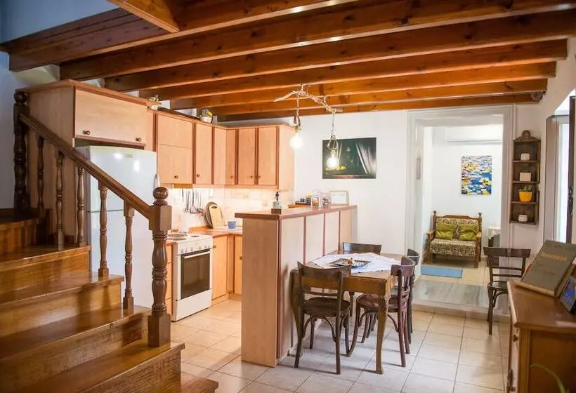 Residenssi Mikros Paradisos Pelion