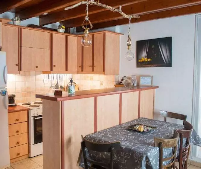 Residenssi Mikros Paradisos Pelion