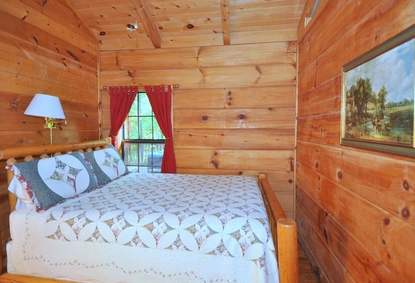 Sleepy Creek   Creekside Escape