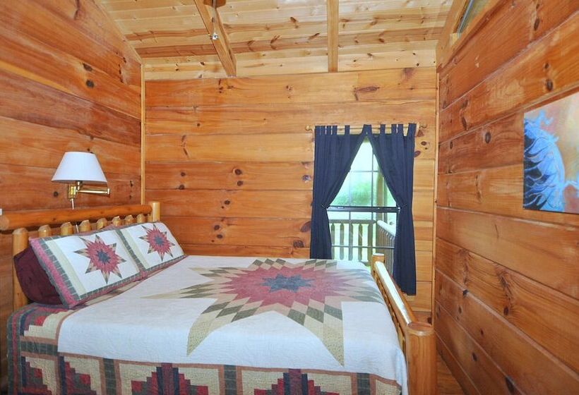 Sleepy Creek   Creekside Escape