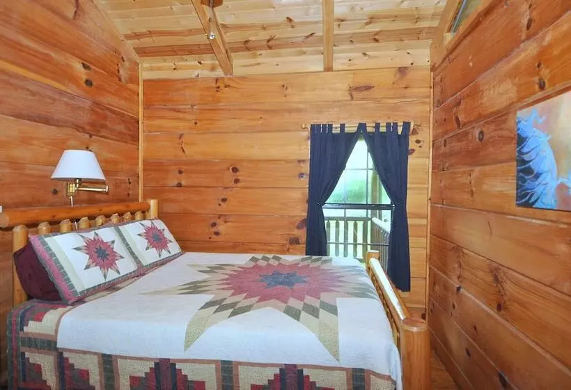 Sleepy Creek   Creekside Escape