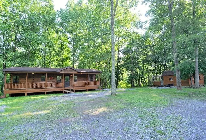 Sleepy Creek   Creekside Escape