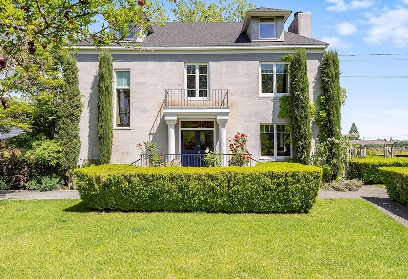 Bed and Breakfast Chateau De Vie