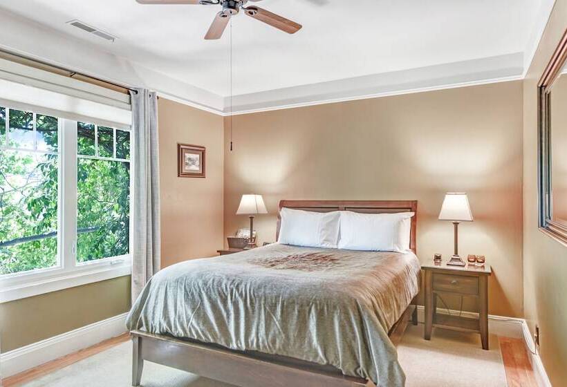 Bed and Breakfast Chateau De Vie