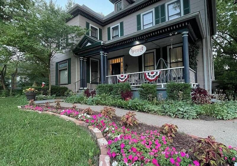 Bed and Breakfast Loganberry Inn