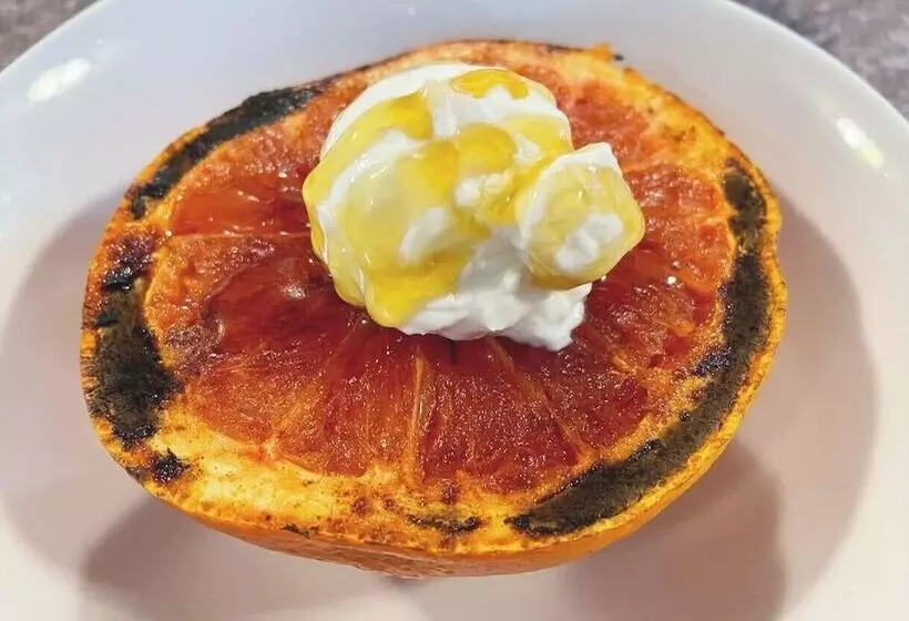 ベッドアンドブレックファースト Loganberry Inn