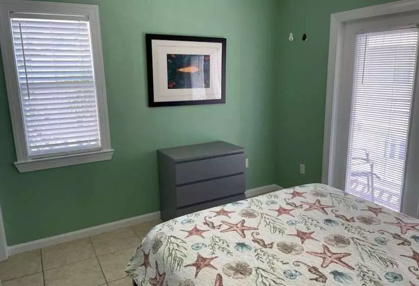 Coral Garden By Avantstay Great Location W/ Balcony & Shared Pool