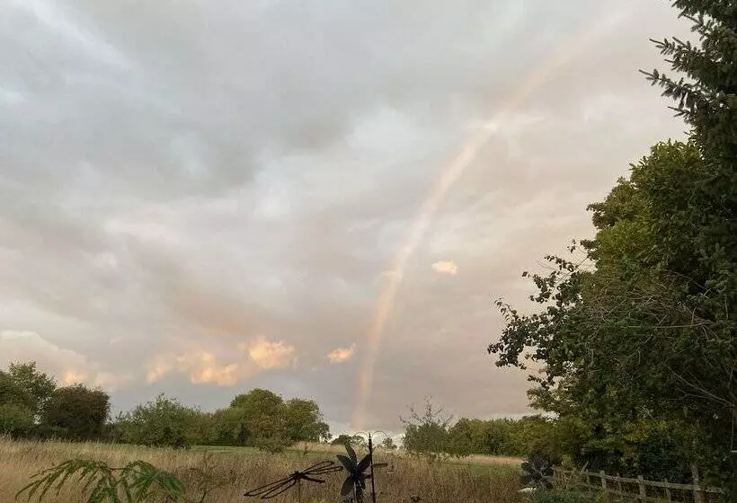 18th Century Cottage In Stratford Upon Avon