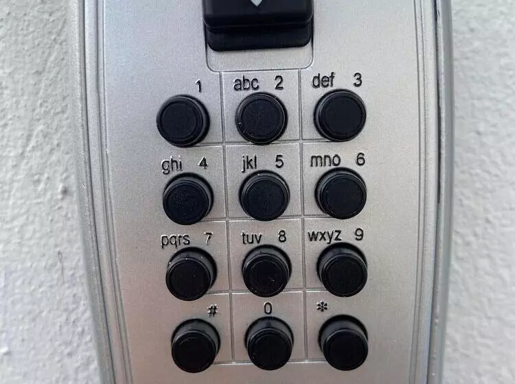 18th Century Cottage In Stratford Upon Avon