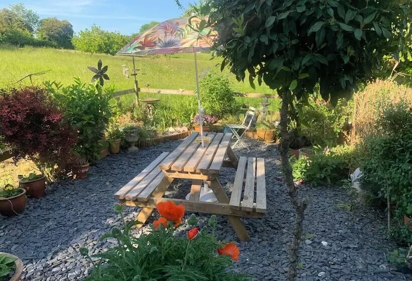 18th Century Cottage In Stratford Upon Avon