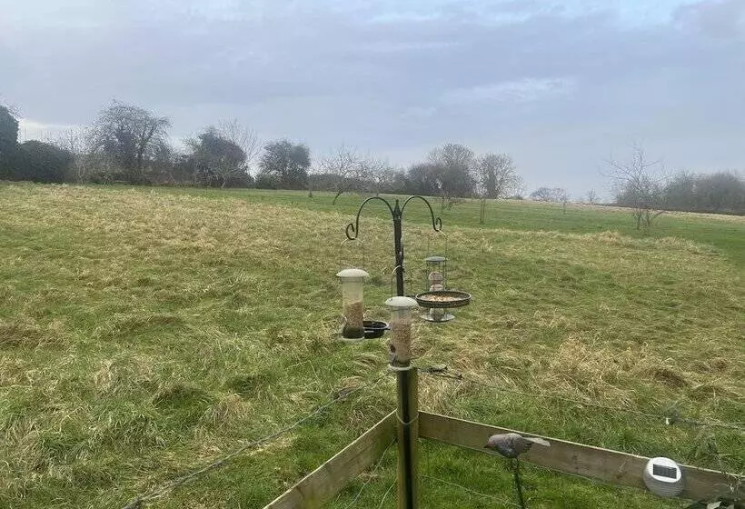 18th Century Cottage In Stratford Upon Avon