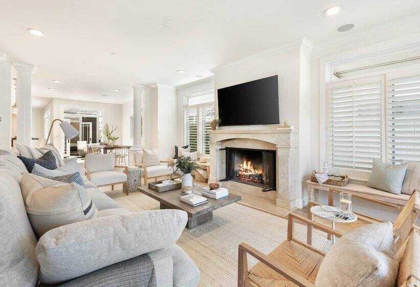 Crystal Cove By Avantstay Gorgeous & Charming Newport Home!