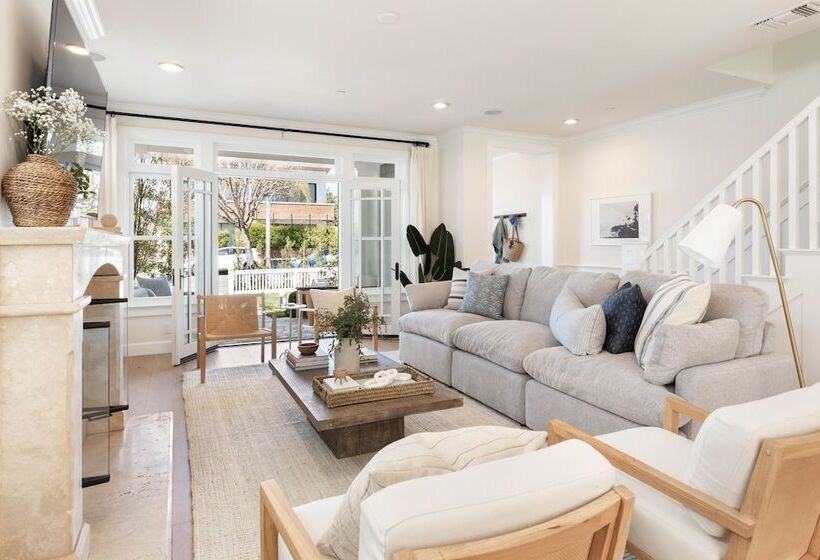 Crystal Cove By Avantstay Gorgeous & Charming Newport Home!