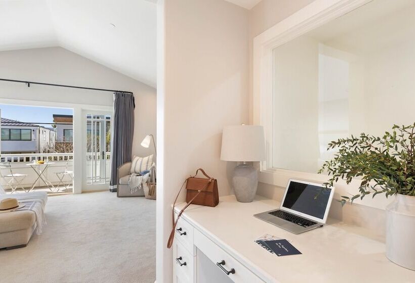 Crystal Cove By Avantstay Gorgeous & Charming Newport Home!