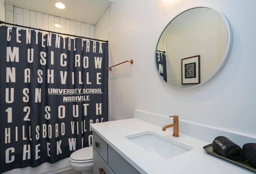 Franklin By Avantstay Trendy Townhouse In Great Location W/ Private Roof Top Patio