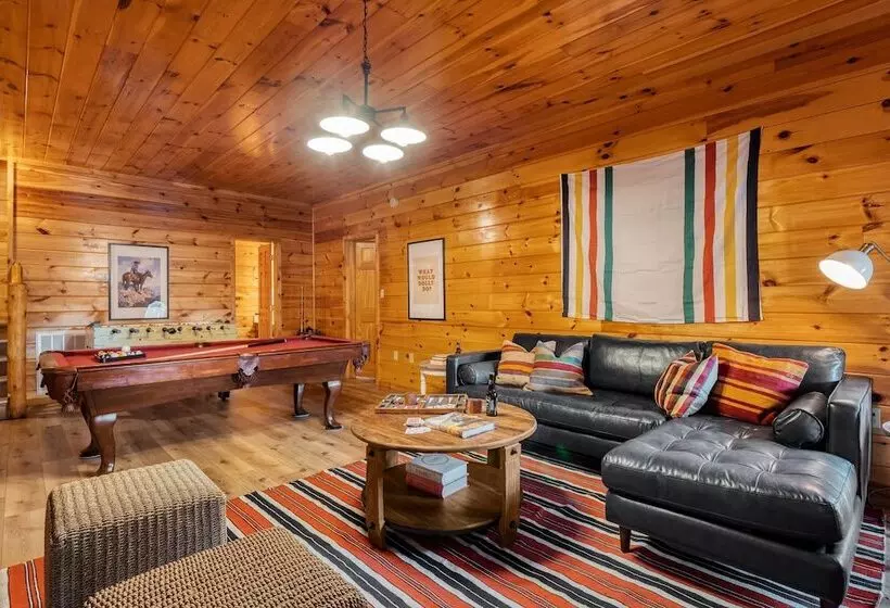 Hazel By Avantstay Cliffside Modern Cabin W/ Incredible Views & Hot Tub