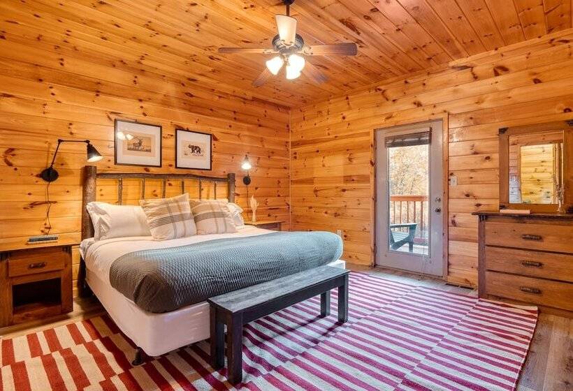 Hazel By Avantstay Cliffside Modern Cabin W/ Incredible Views & Hot Tub