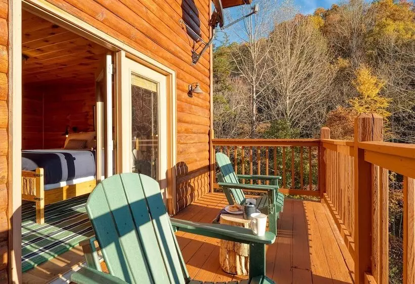 Hazel By Avantstay Cliffside Modern Cabin W/ Incredible Views & Hot Tub