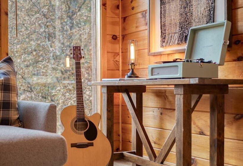 Hazel By Avantstay Cliffside Modern Cabin W/ Incredible Views & Hot Tub