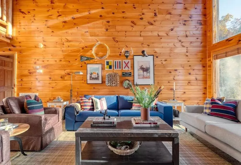 Hazel By Avantstay Cliffside Modern Cabin W/ Incredible Views & Hot Tub