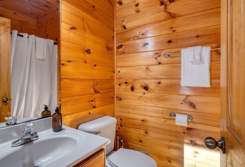 Hazel By Avantstay Cliffside Modern Cabin W/ Incredible Views & Hot Tub