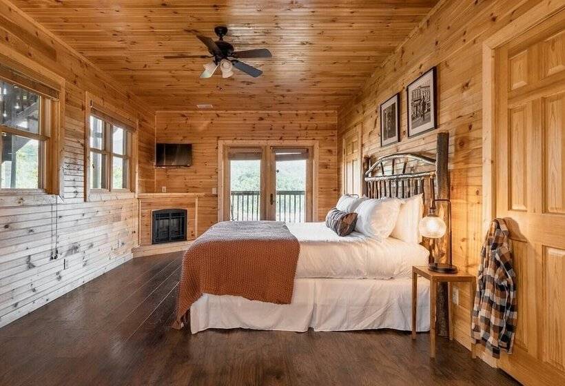 Hickory Ridge By Avantstay Incredible Private Elevated Cabin Sleeps 20!