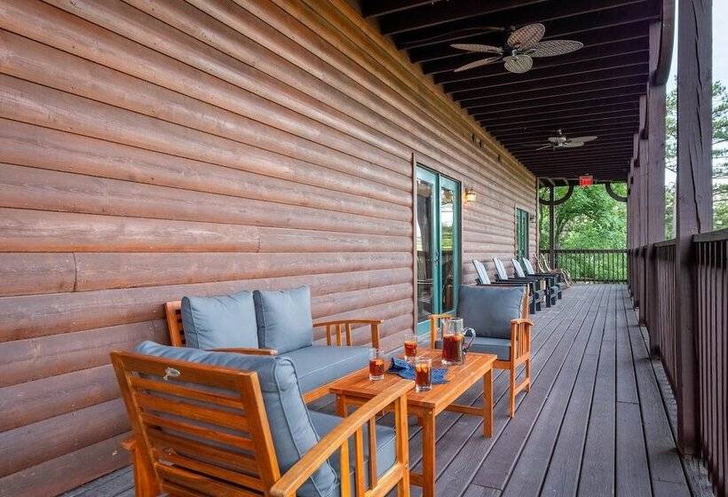Hickory Ridge By Avantstay Incredible Private Elevated Cabin Sleeps 20!