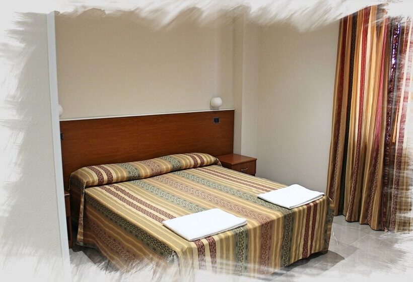 مسافرخانه Park