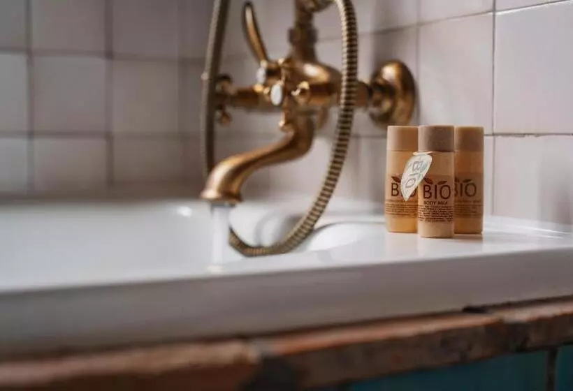 Eco Hotel Cueva Del Gato