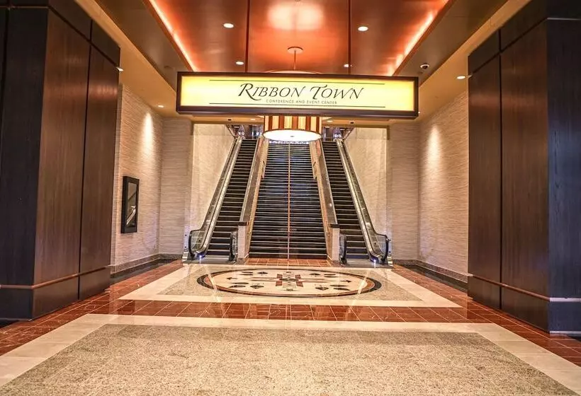 هتل Four Winds Casino South Bend