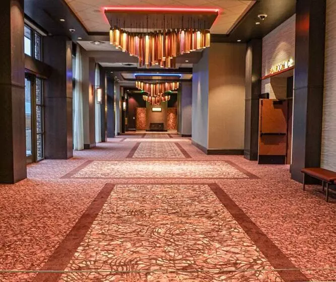 هتل Four Winds Casino South Bend