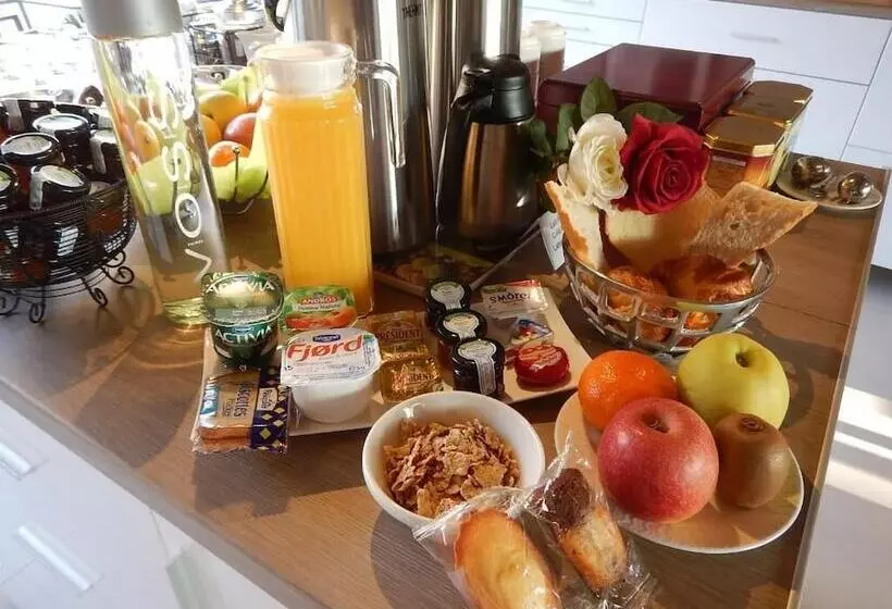 هتل Hôtel Miramar Cap D Antibes