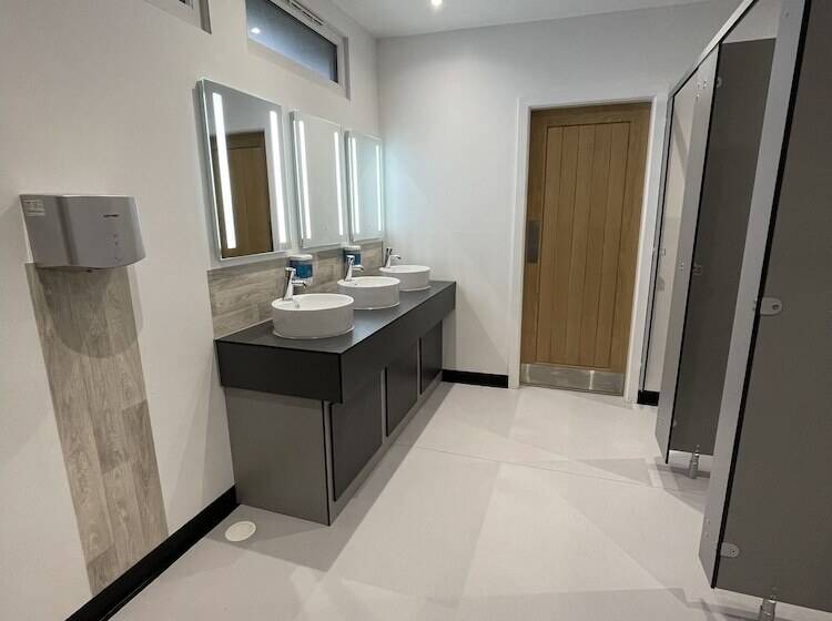 Hotel Impeccable 1 Bed Bell Tent Near Holyhead