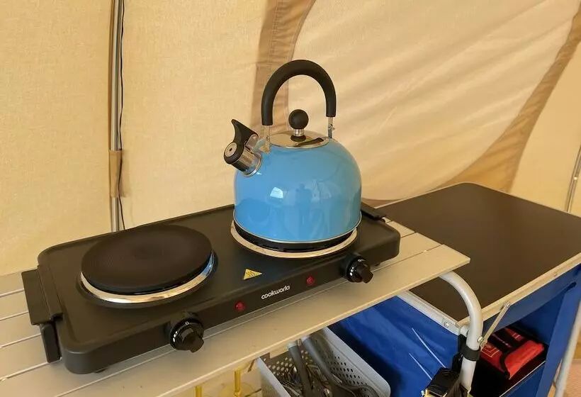 Hotelli Impeccable 1 Bed Bell Tent Near Holyhead